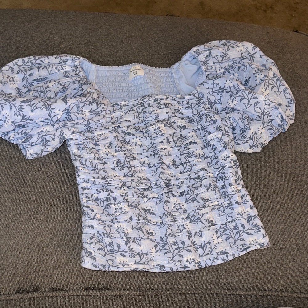 Abercrombie Floral Puff Sleeve Top